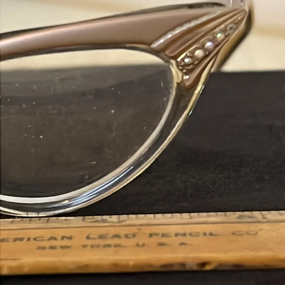 Vintage cat eye USA eyeglasses frames 44-18 5 1/4